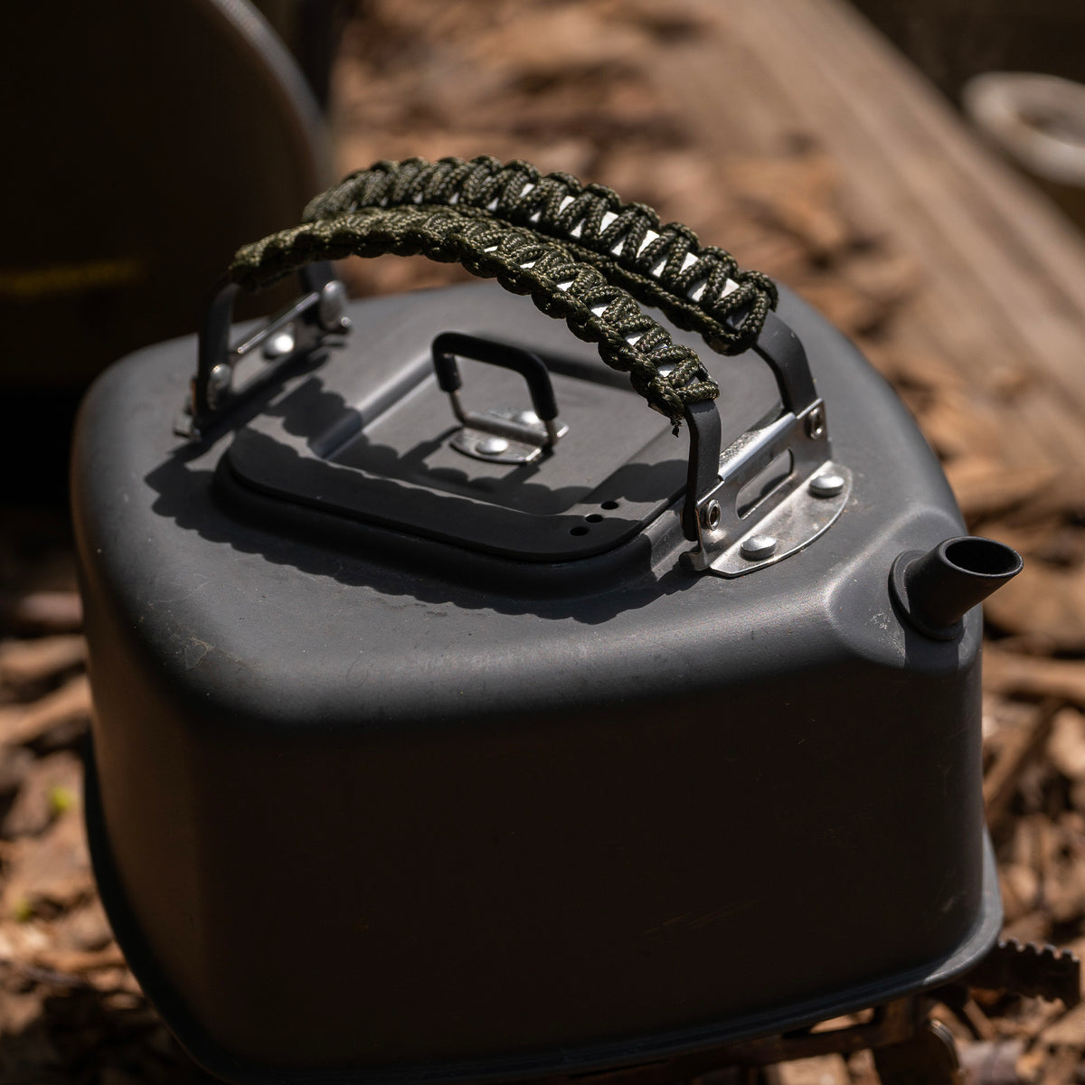 Square Kettle Paracord